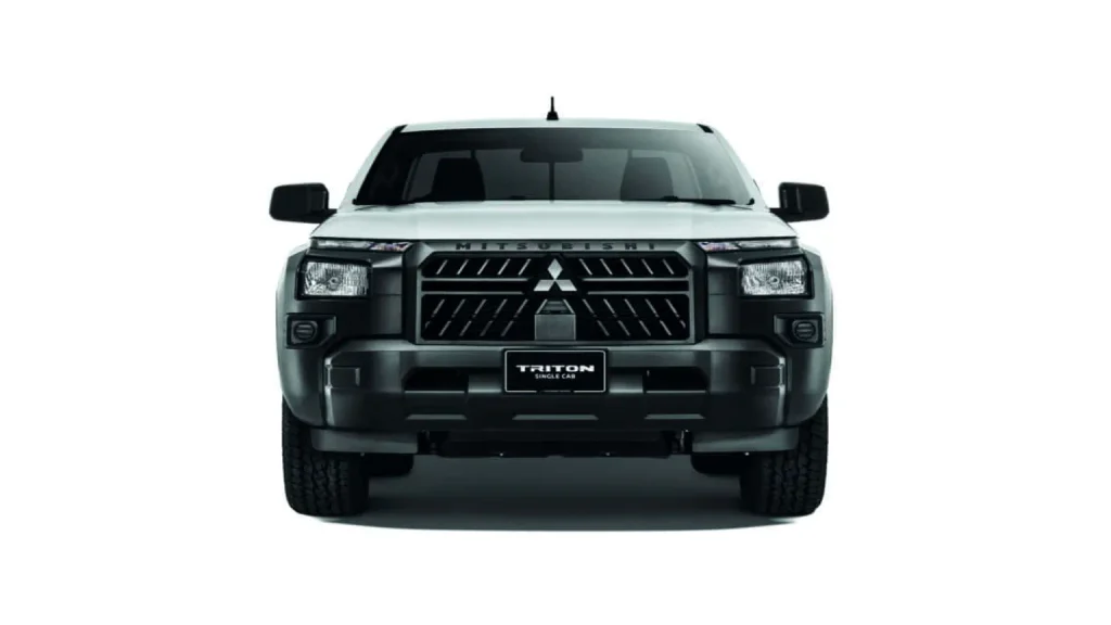 Mitsubishi Triton Single Cab AT
